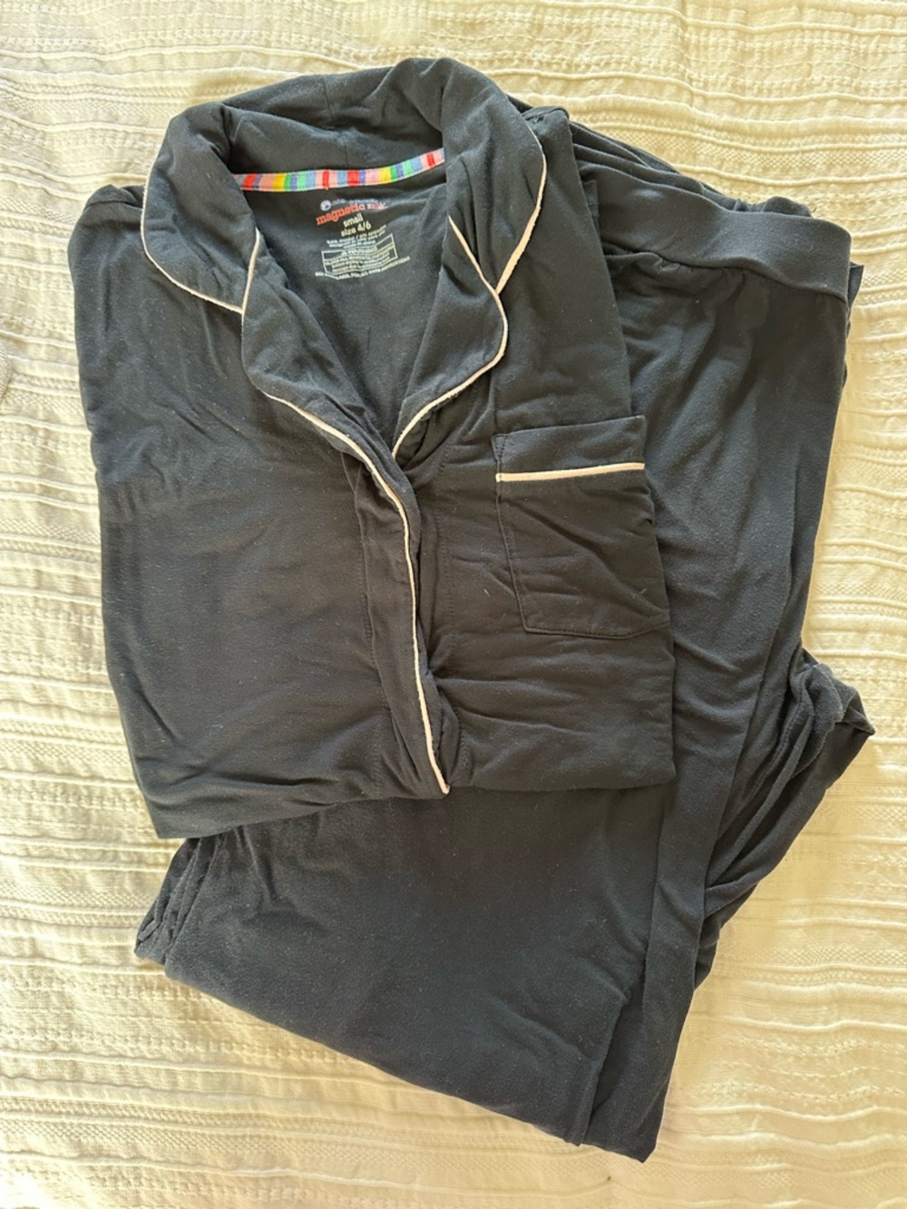 Women’s Magnetic Classic with a Twist PJ Set Size Small - Picture 2 of 4